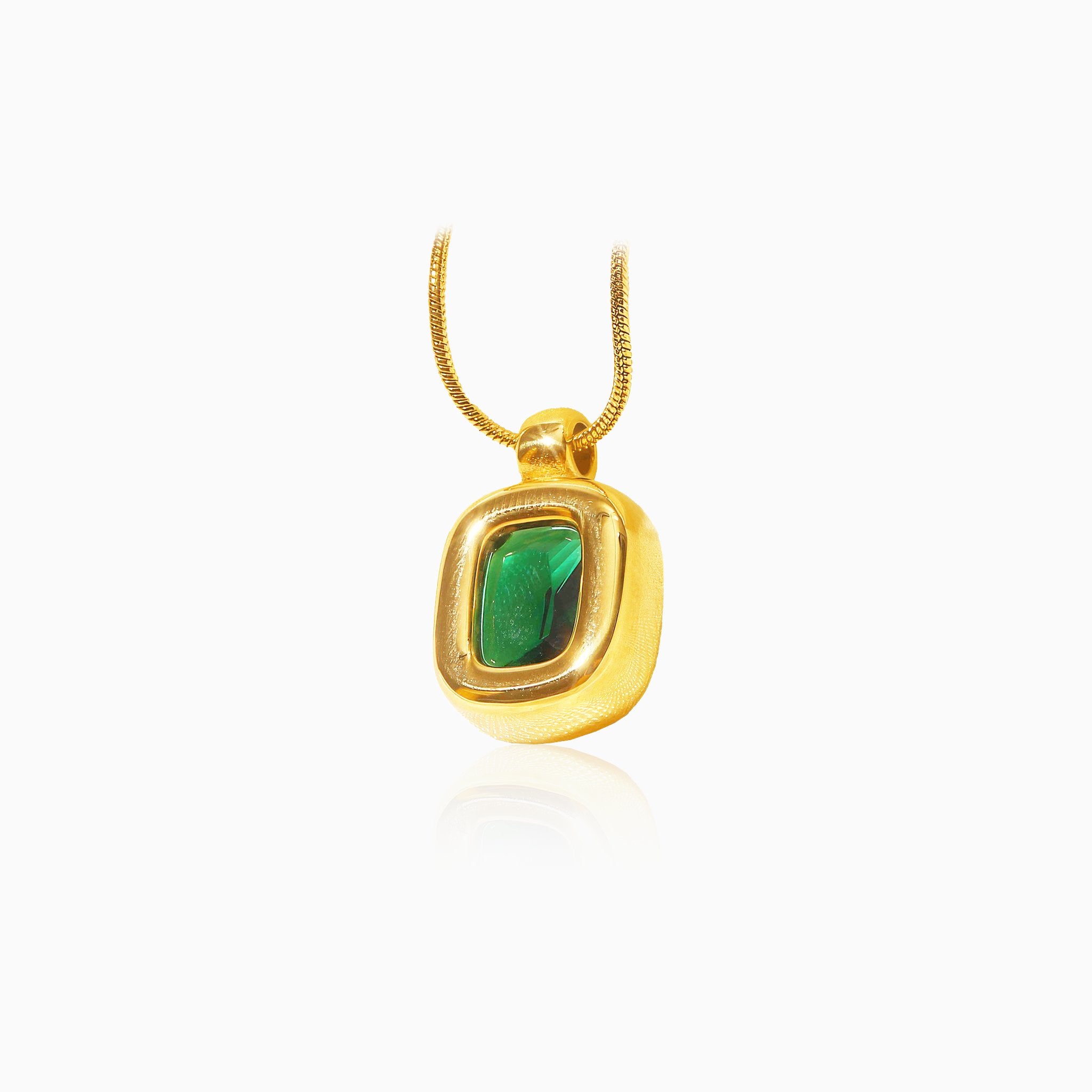 Geometric Pendant Necklace with Green Gemstone - Nobbier - Necklace - 18K Gold And Titanium PVD Coated Jewelry