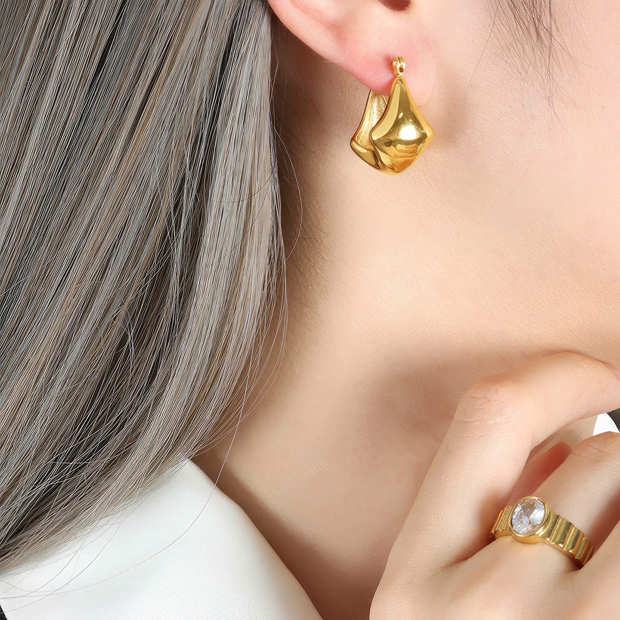Geometric U-shaped Elegant Earrings - Nobbier - ALL - 18K Gold And Titanium PVD Coated Jewelry