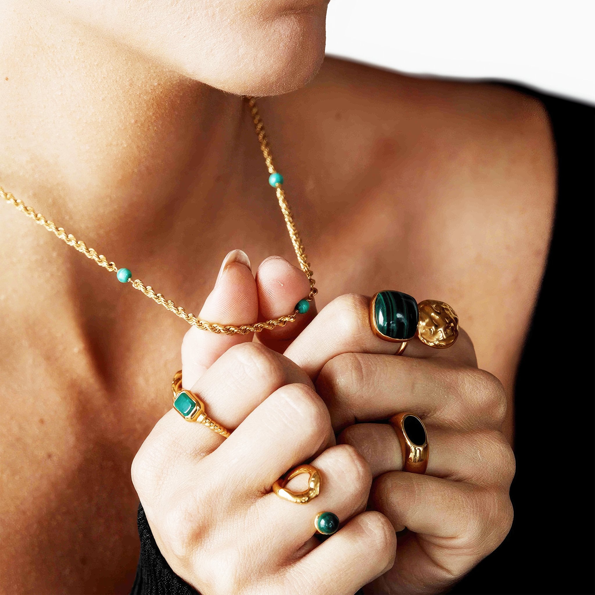 Green Malachite Twist Chain Necklace - Nobbier - Necklace - 18K Gold And Titanium PVD Coated Jewelry