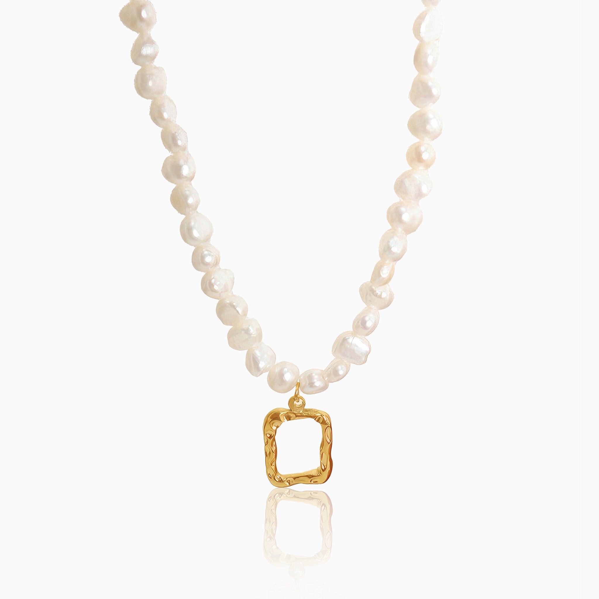 Pearl & 18K Gold Necklace with Square Embossed Design - Nobbier - Gold Necklace - 18K Gold And Titanium PVD Coated Jewelry