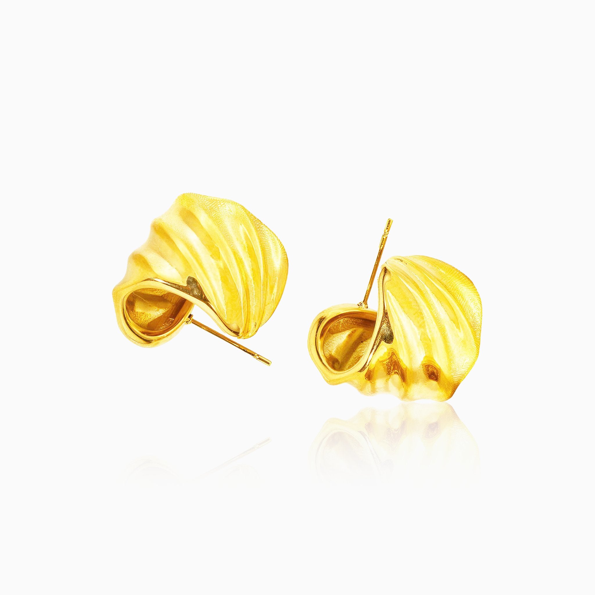 Threaded C-Shape Design Earrings - Nobbier - Earrings - 18K Gold And Titanium PVD Coated Jewelry
