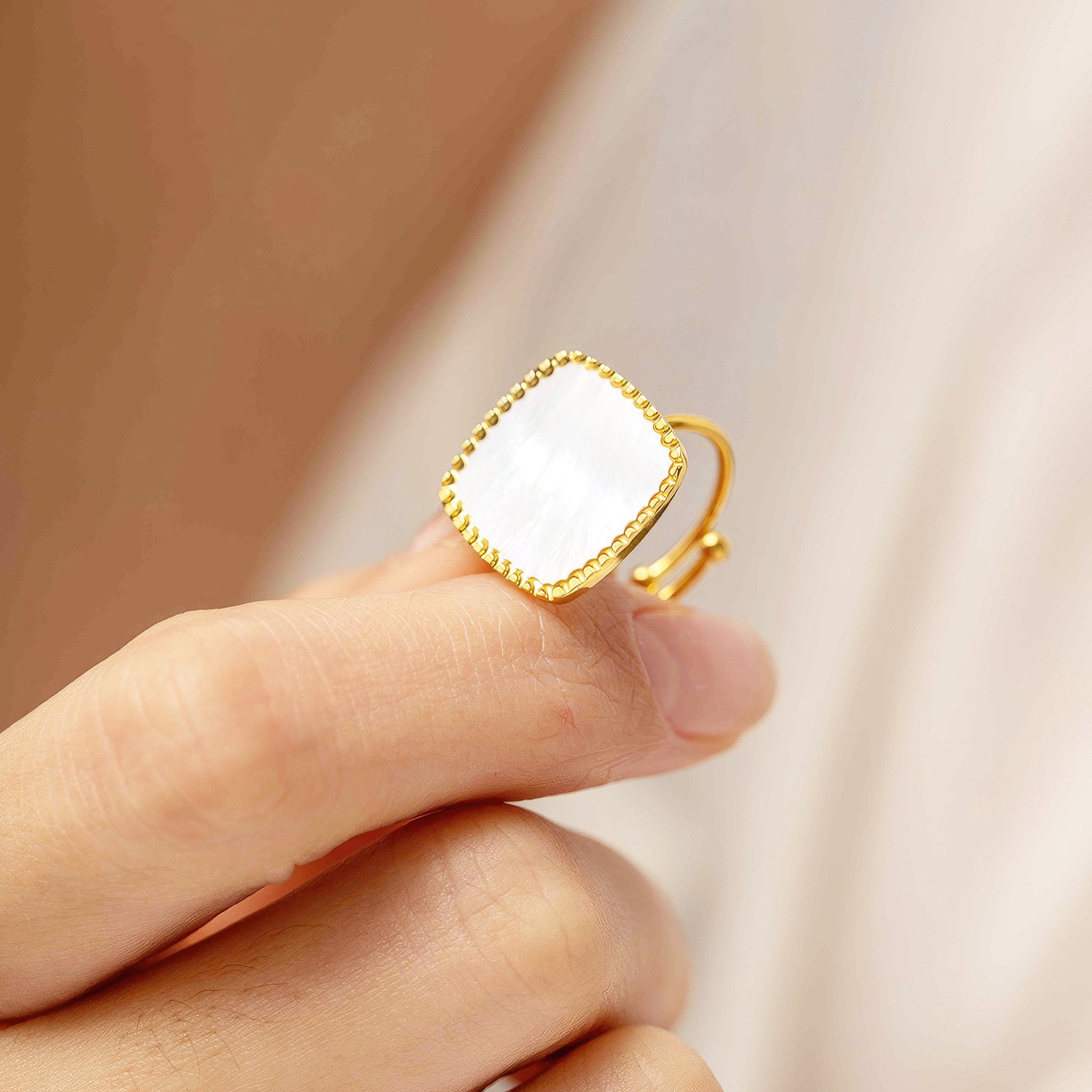 White Mother-of-Pearl Open Ring - Nobbier - Ring - 18K Gold And Titanium PVD Coated Jewelry