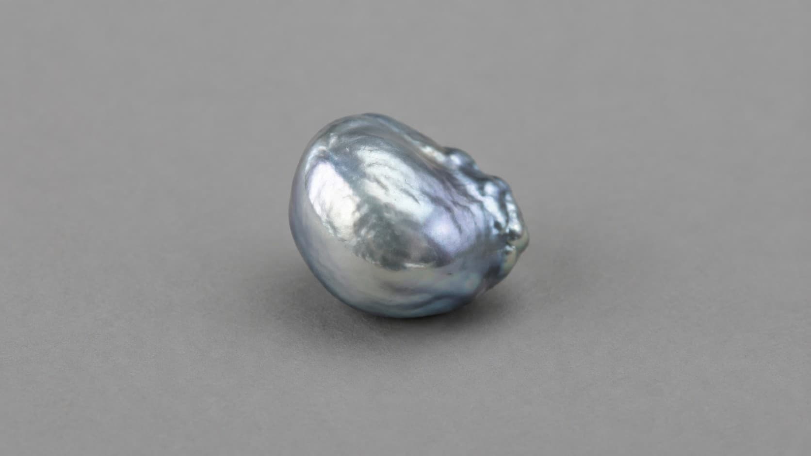 Rare baroque blue and silver Akoya pearl