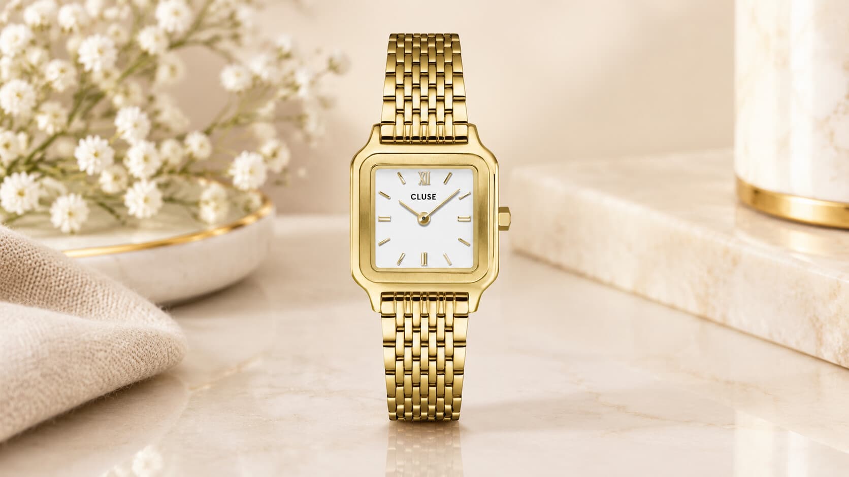 Cluse Gracieuse Petite watch with white dial and gold stainless steel bracelet