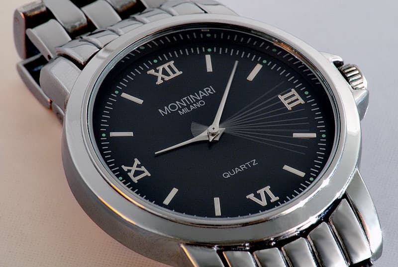 Montinari Milano mechanical watch with black dial and Roman numerals